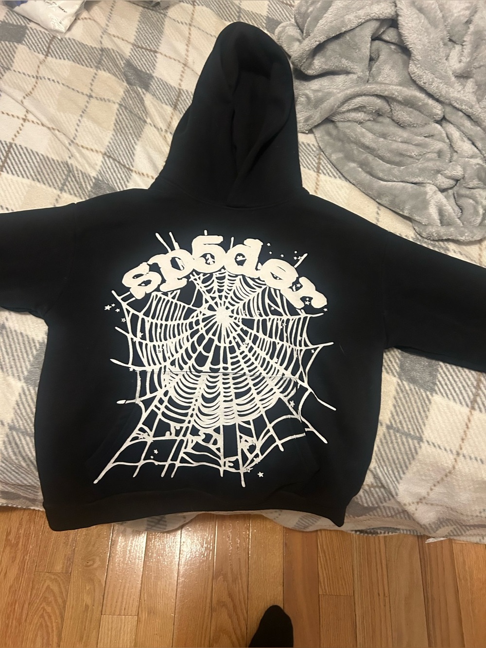 black and white sp5der hoodie